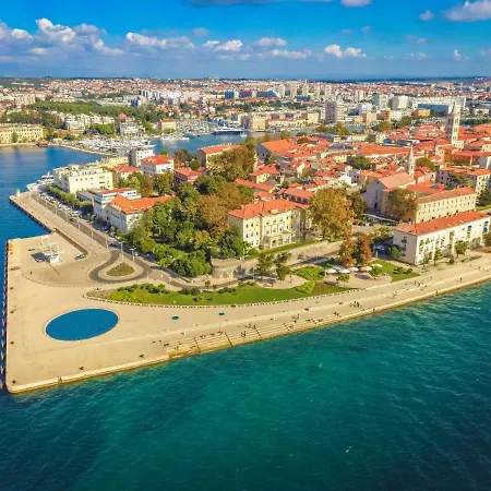 Lucia By Interhome Apartman